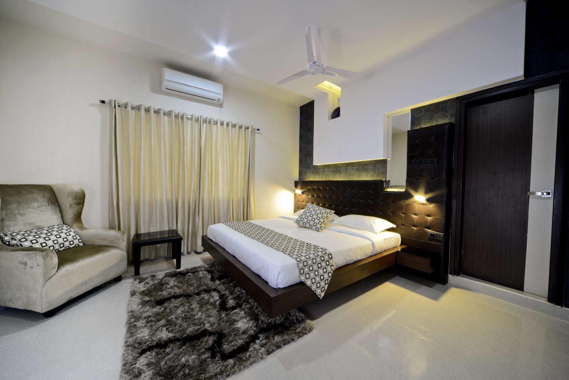 Hotel Serenity La Vista Hyderabad Eksteriør billede